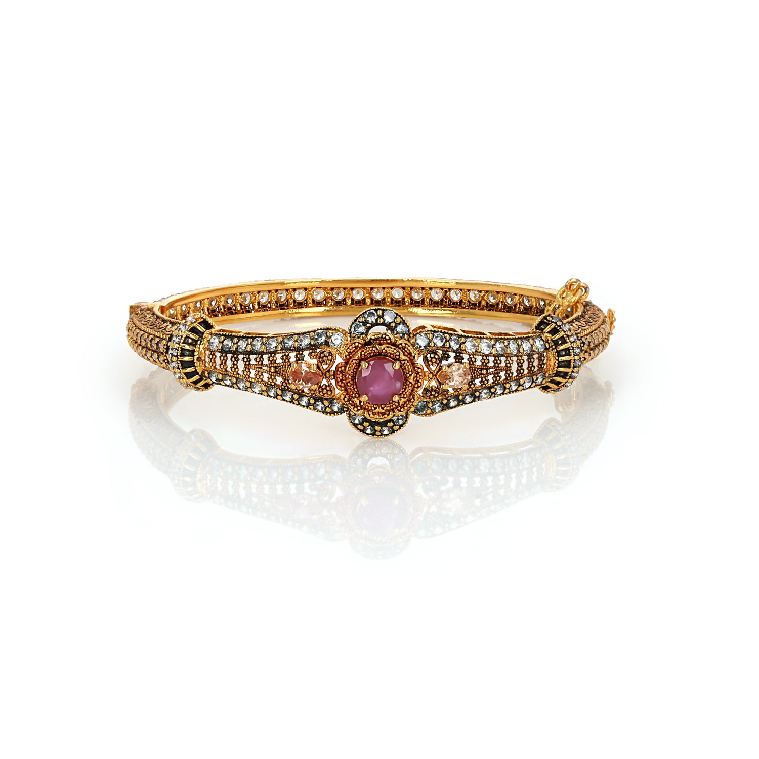 Heritage Kara made in Ruby and Zircon