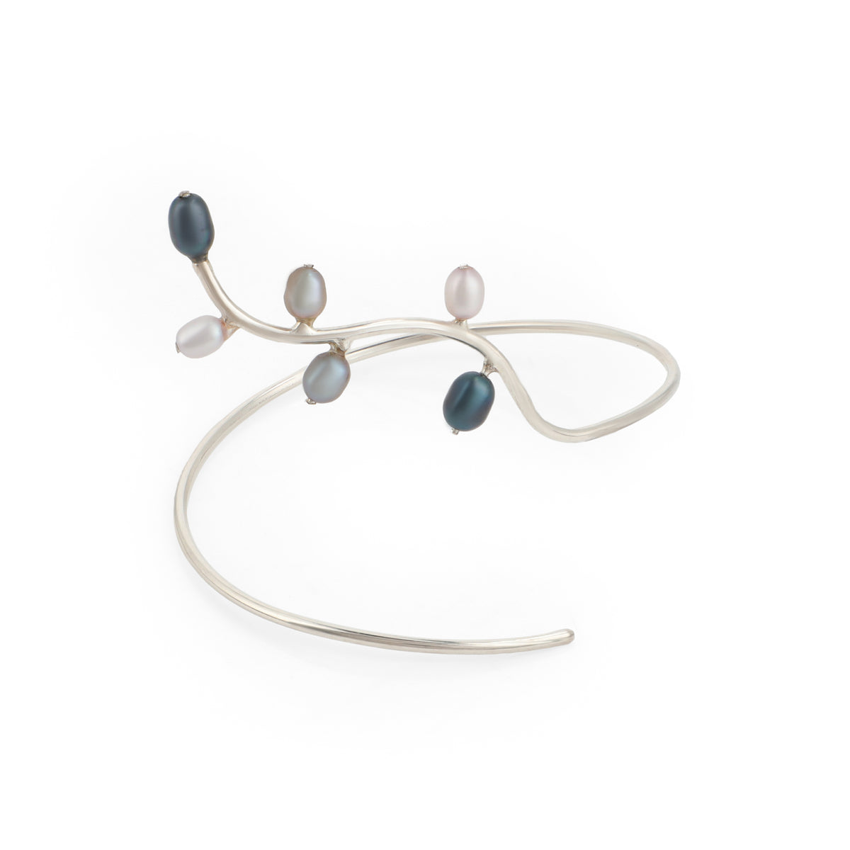 Multi Pearl wristcuff